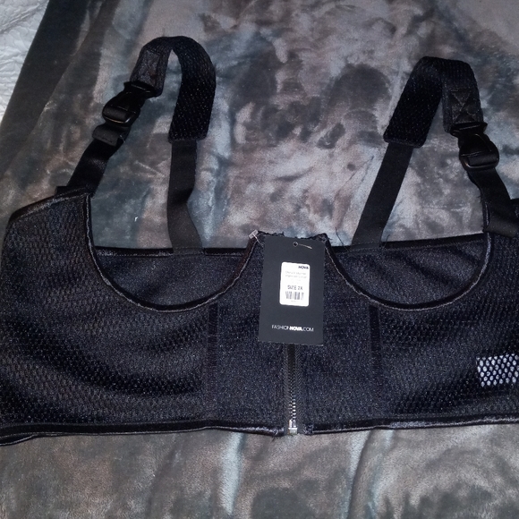 She's a stunner underwire corset - Picture 5 of 12